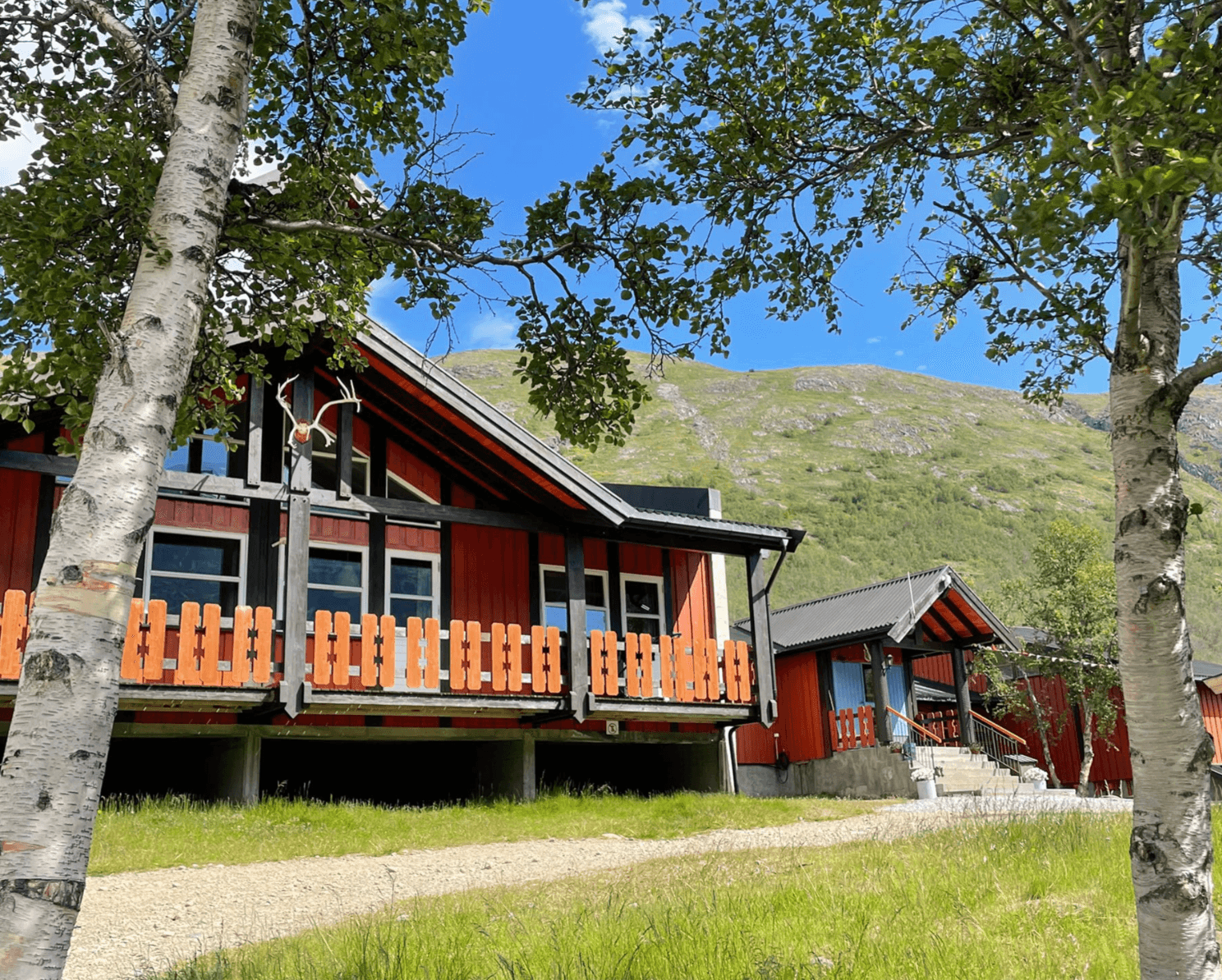 Memurubu Hut image 1