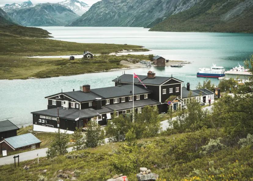 Gjendesheim Hut image 1