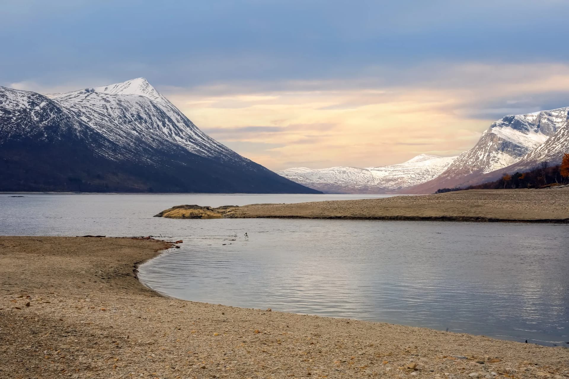Lake Gjevillvatnet, Norway