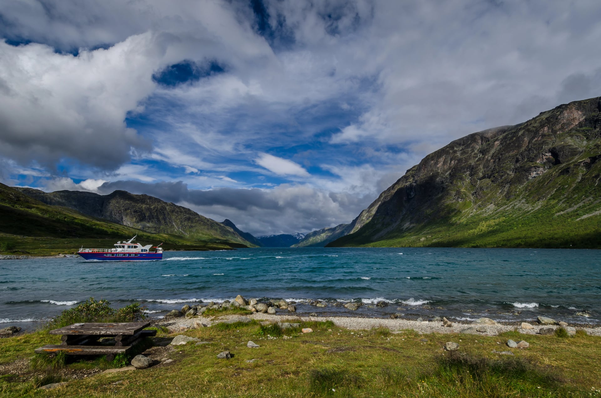 Boat in Jotunheimen on the lake